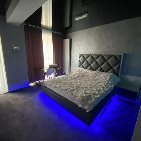 Mady's Luxury Apartament *